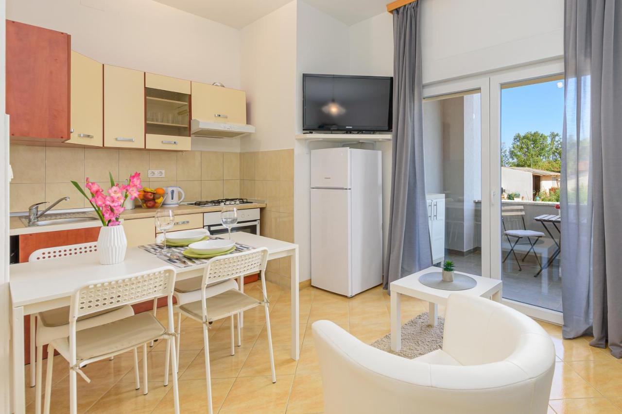 Apartmani Vita, Liznjan - Apartman 2 Ngoại thất bức ảnh